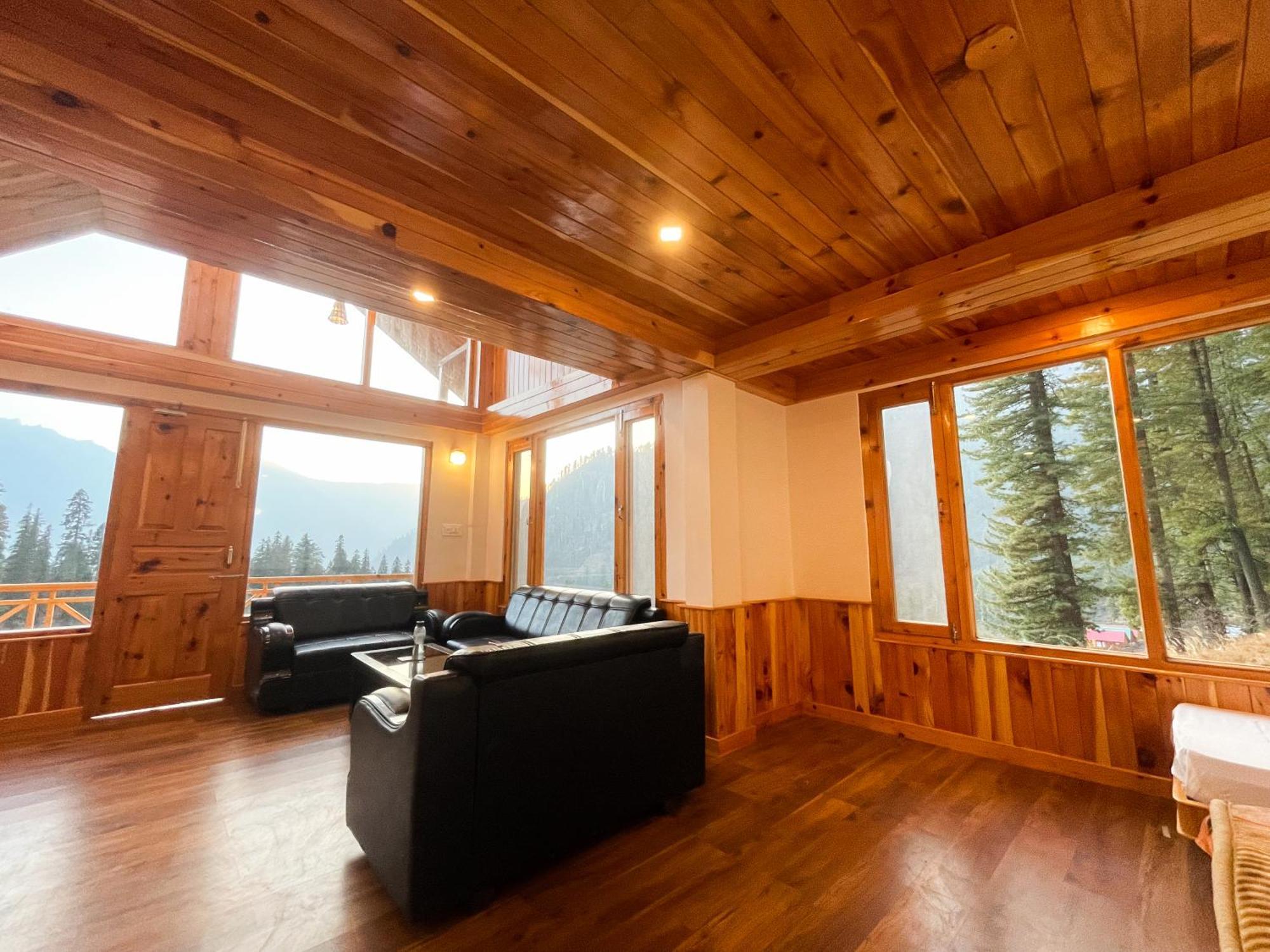 Singing Woods Kutla Hotel กูลู ภายนอก รูปภาพ