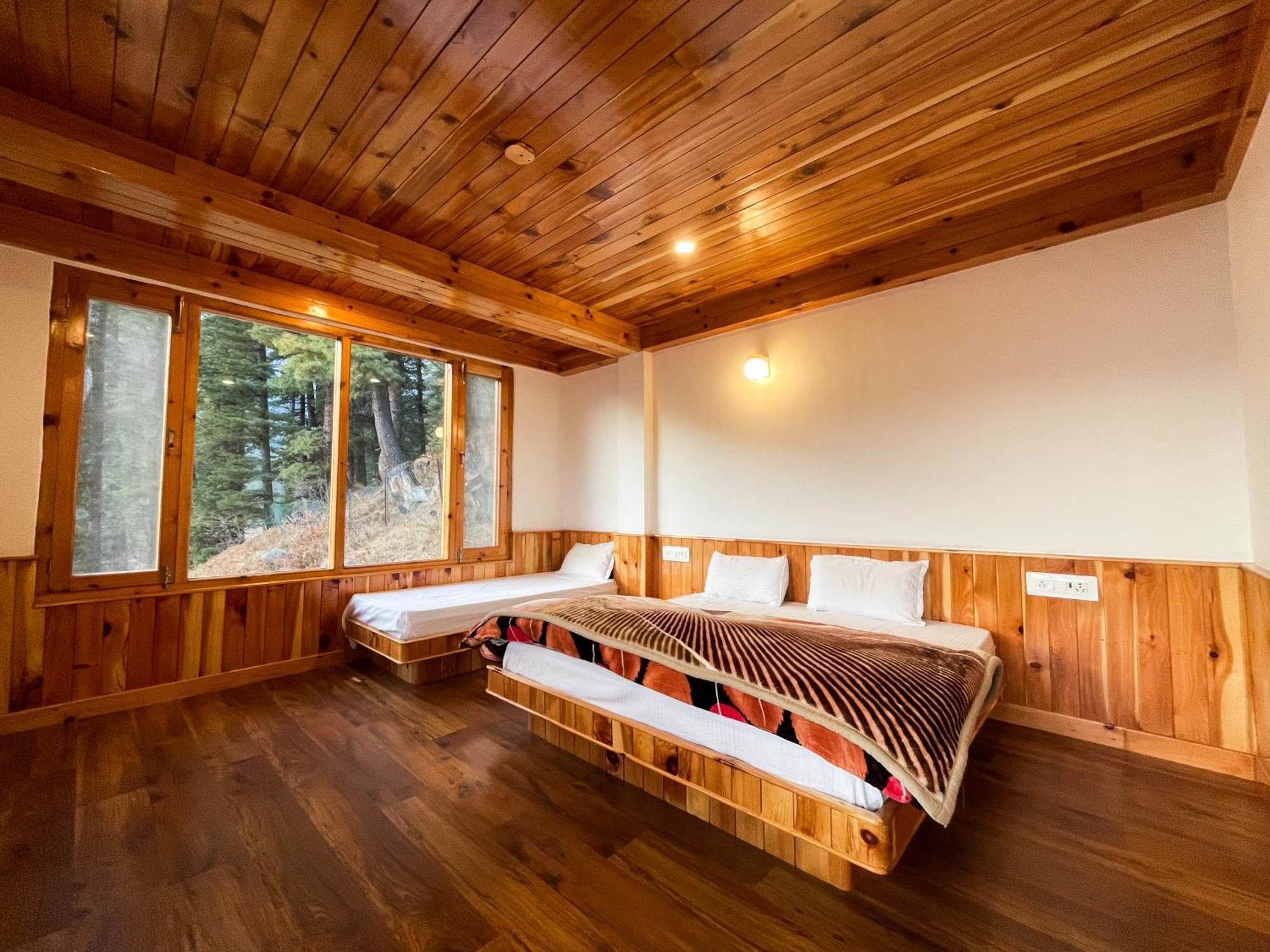 Singing Woods Kutla Hotel กูลู ภายนอก รูปภาพ