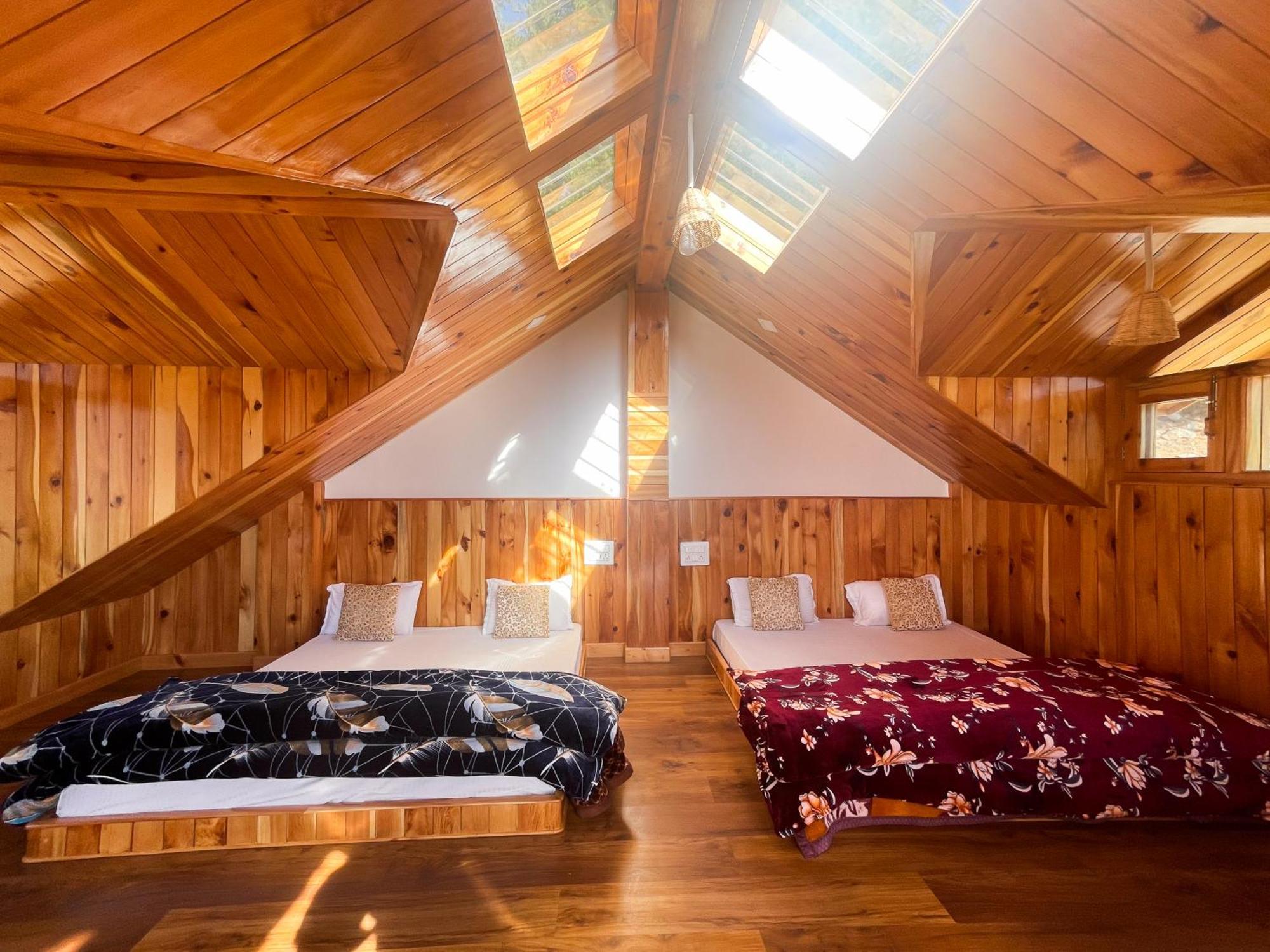 Singing Woods Kutla Hotel กูลู ภายนอก รูปภาพ