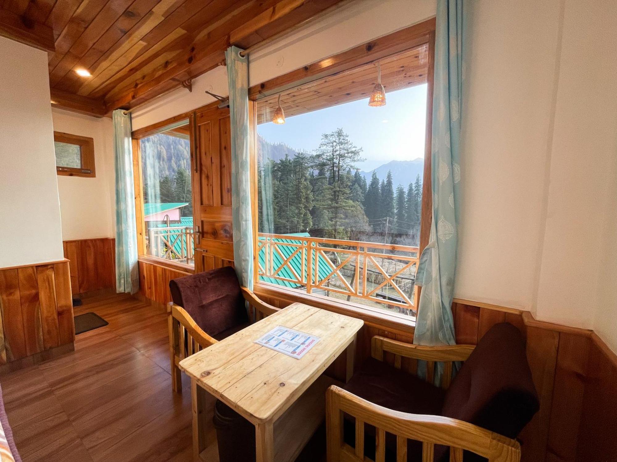 Singing Woods Kutla Hotel กูลู ภายนอก รูปภาพ